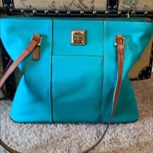 Dooney and bourke purse